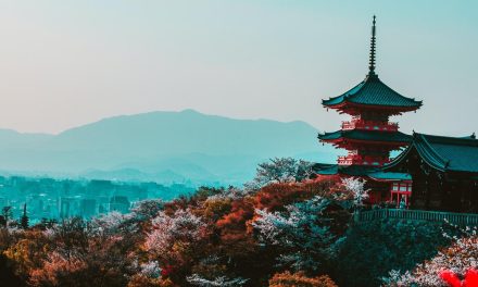 China Larang Wisatawan ke Jepang Saat Imlek 2026