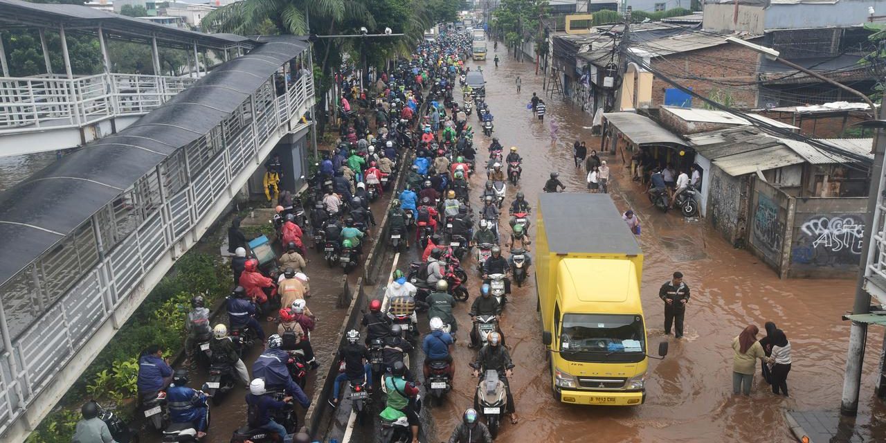 Jakarta Operasi Modifikasi Cuaca Antisipasi Hujan Deras