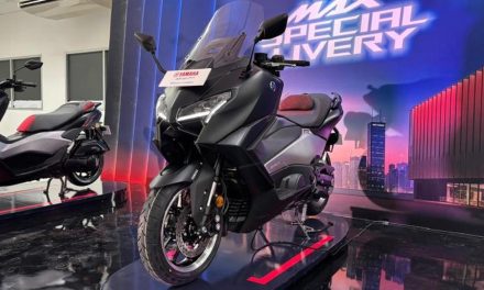 Yamaha TMax 2025 Skutik Premium Performa Fitur Modern