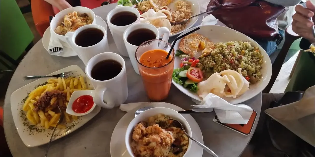 Rekomendasi Tempat Makan Malam Terbaik di Depok 2026