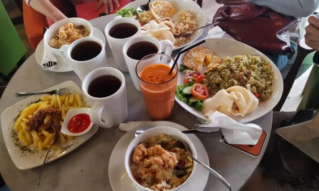 Rekomendasi Tempat Makan Malam Terbaik di Depok 2026