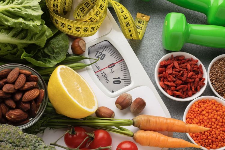 Tren Diet Awal Tahun dan Risiko Pola Makan Ekstrem