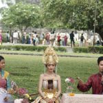 Busana Jawa Kuno: Simbol Sosial, Identitas, dan Etika Berpakaian