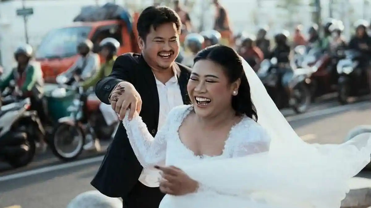 Boiyen Resmi Gugat Cerai