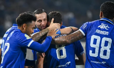 Drama GBLA! Persib Tekuk PSBS Biak 1-0 lewat Gol Menit Akhir