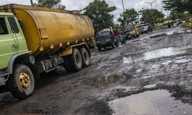 Jalan Rusak Banten Ancaman Keselamatan Tantangan Pemerintah