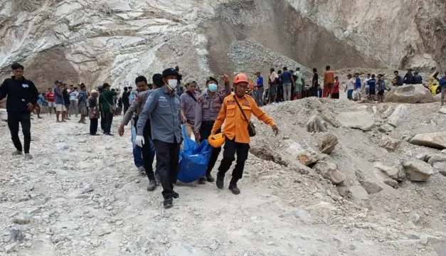 Musim Hujan dan Petaka: Runtuhnya Tambang Koltan Rubaya