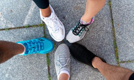 Tips Membeli Sepatu Branded Second agar Terhindar Produk Palsu