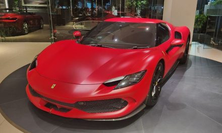 Ferrari Mobil Bekas Bersertifikat Menjadi Tren Supercar Indonesia