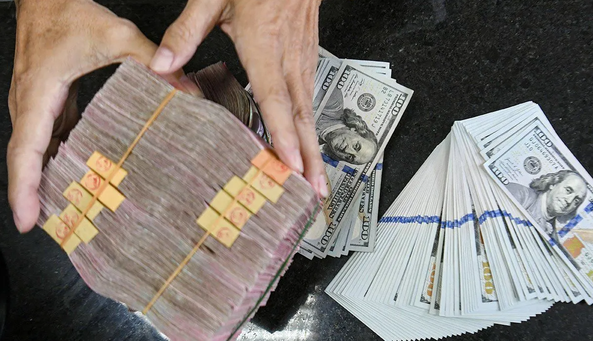 Rupiah Melemah