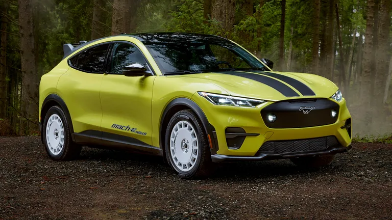 Strategi Global Ford di Tengah Dominasi Industri Otomotif China