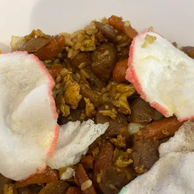 Nasi Goreng Merah Jakarta 2026, Kuliner Gurih Pedas Populer