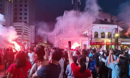 Persib Bandung Juara Tiga Kali Beruntun, Bandung Kemenangan