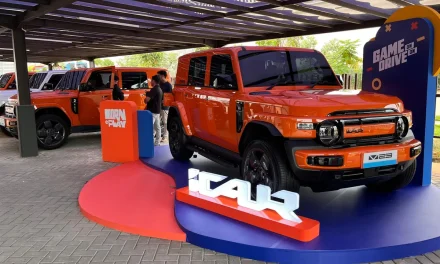 iCAR V23 vs Mobil Bensin: Simulasi Hemat Biaya Operasional