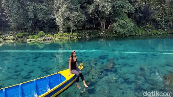 Situ Cipanten Majalengka Punya Fenomena Air Berubah Warna