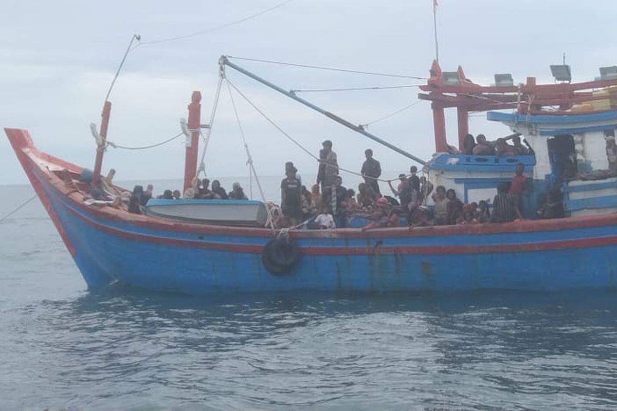 Kapal Pengungsi Rohingya