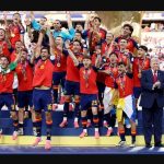 Trump Jadi Sorotan Usai Bertahan di Panggung Perayaan Juara Piala Dunia 2026