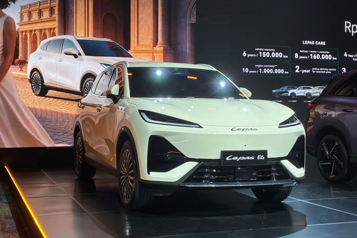 Tampilan SUV listrik Lepas E6 yang akan segera meluncur di Indonesia dengan dimensi lebih besar dibandingkan Lepas E4.
