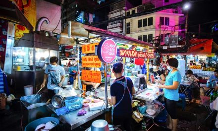 Kuliner Thailand Hadirkan Aplikasi Thai Street Gold Star untuk Jamin Keamanan Jajanan Kaki Lima