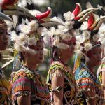 Suku Dayak Iban Kalimantan Barat Menjaga Tradisi Leluhur dan Kelestarian Hutan Adat