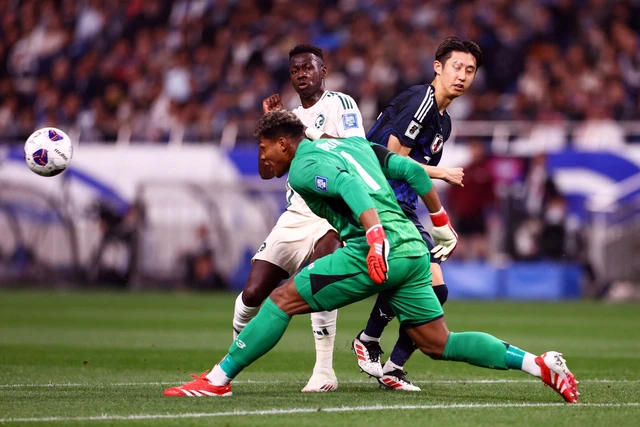 PSG Makin Dekat Rekrut Zion Suzuki, Transfer Segera Rampung?