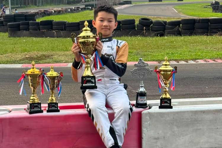 Morgan Holindo Sonmoahi Juara Eshark Rok Cup Indonesia Round 5