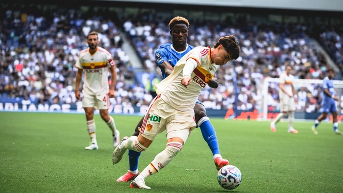 AS Roma Dihajar Brighton 0-3, Ayari Cetak Dua Gol