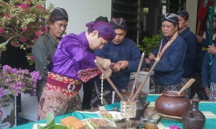 Tradisi Jamasan Pusaka Warnai Rangkaian Hari Jadi ke-832 Trenggalek